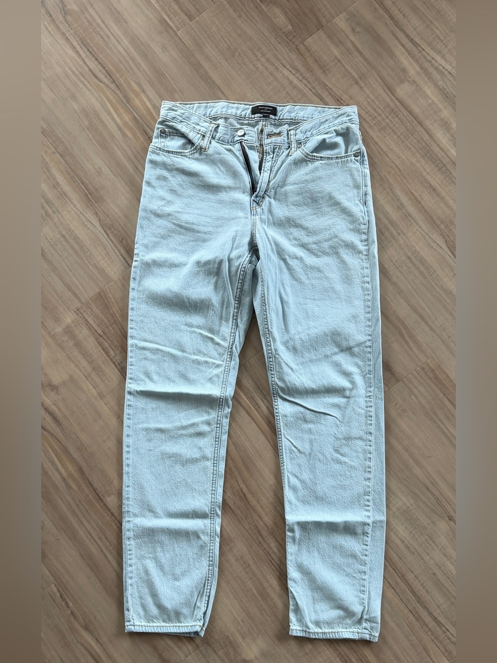 Banana Republic men’s summer weight  jeans